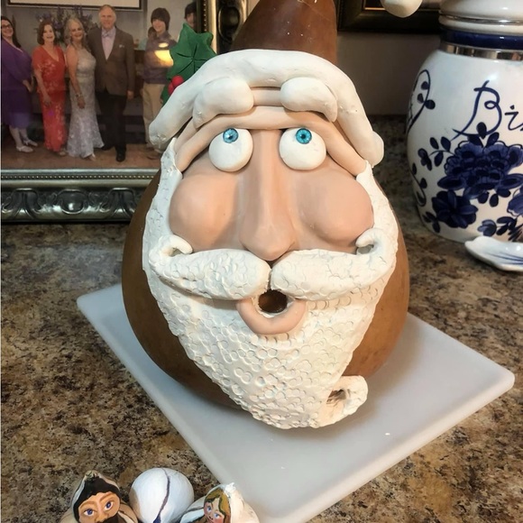 Gourds with Santa face - Picture 12 of 16